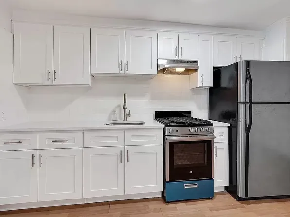 458 West 153rd Street image 8 of 13