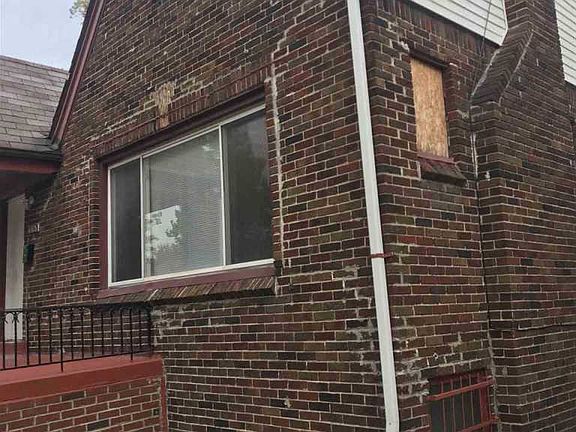 4th image of 11326 Ward St