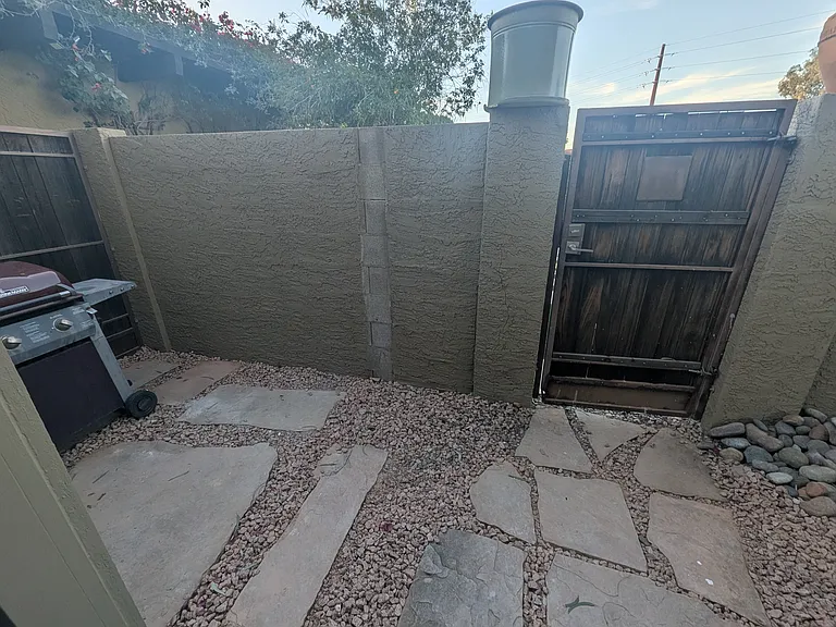 1251 E Bluebell Ln — Photo 31