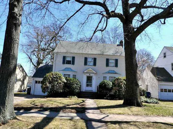 1815 Ella T Grasso Blvd, New Haven, CT 06511