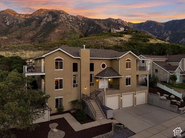 10819 S Lostwood Dr E, Sandy, UT 84092