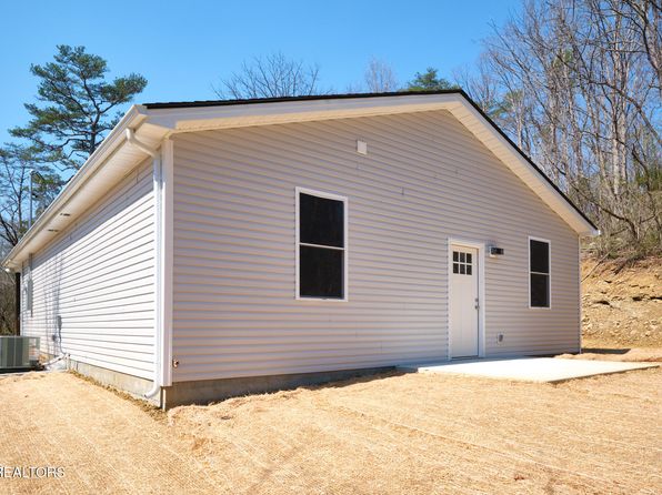 585 Bull Run Rd, Luttrell, TN 37779
