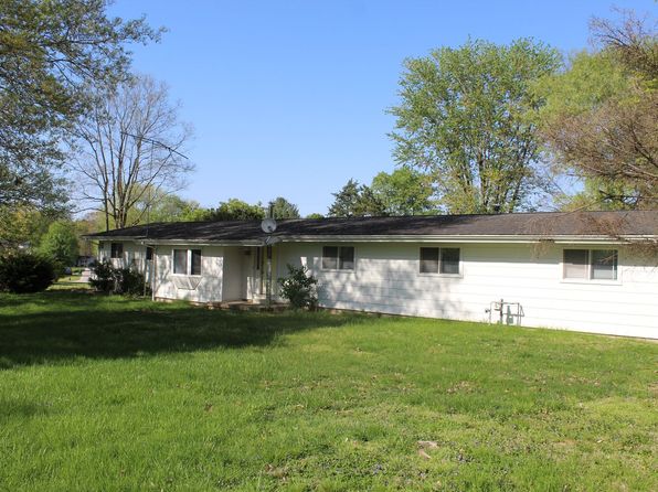 104 Roosevelt Dr, Cloverdale, IN 46120