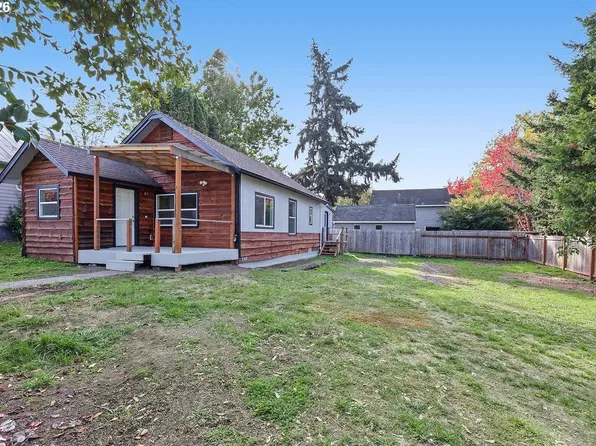 140 Hansen Ln, Eugene, OR 97404