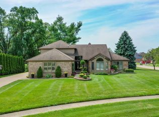 13118 Michael Dr, Shelby Township, MI 48315