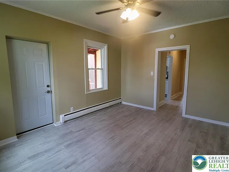 526 Prospect Ave — Photo 6