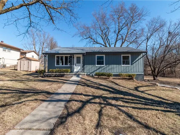 207 N 16th St, Savannah, MO 64485