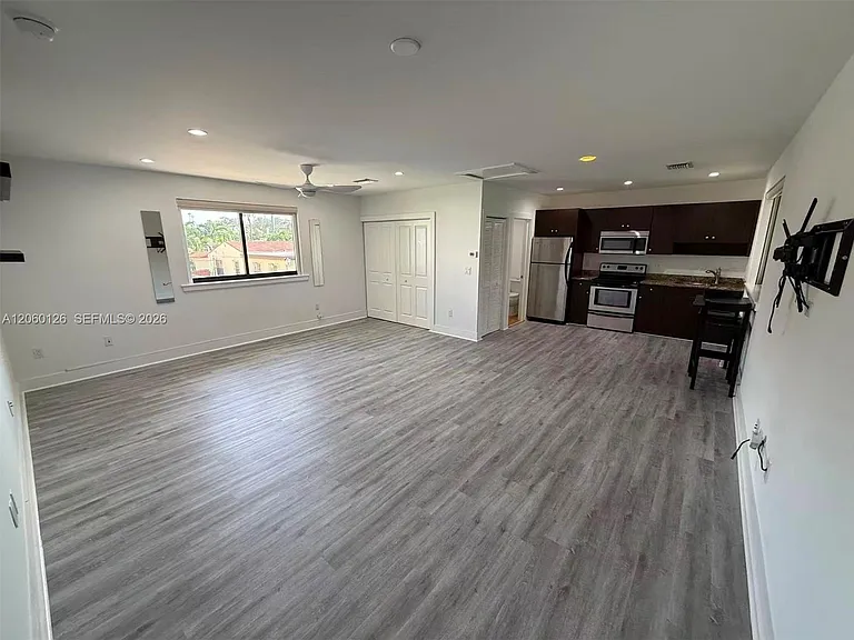 8881 SW 28th St — Photo 53
