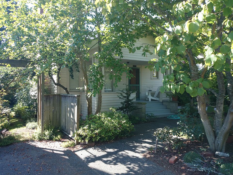 2nd image of 6209 30th Ave NE