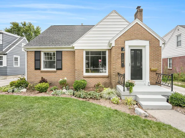 1124 Northlawn St NE, Grand Rapids, MI 49505