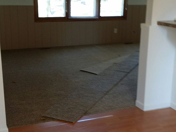 3rd image of 179 Traymore Blvd