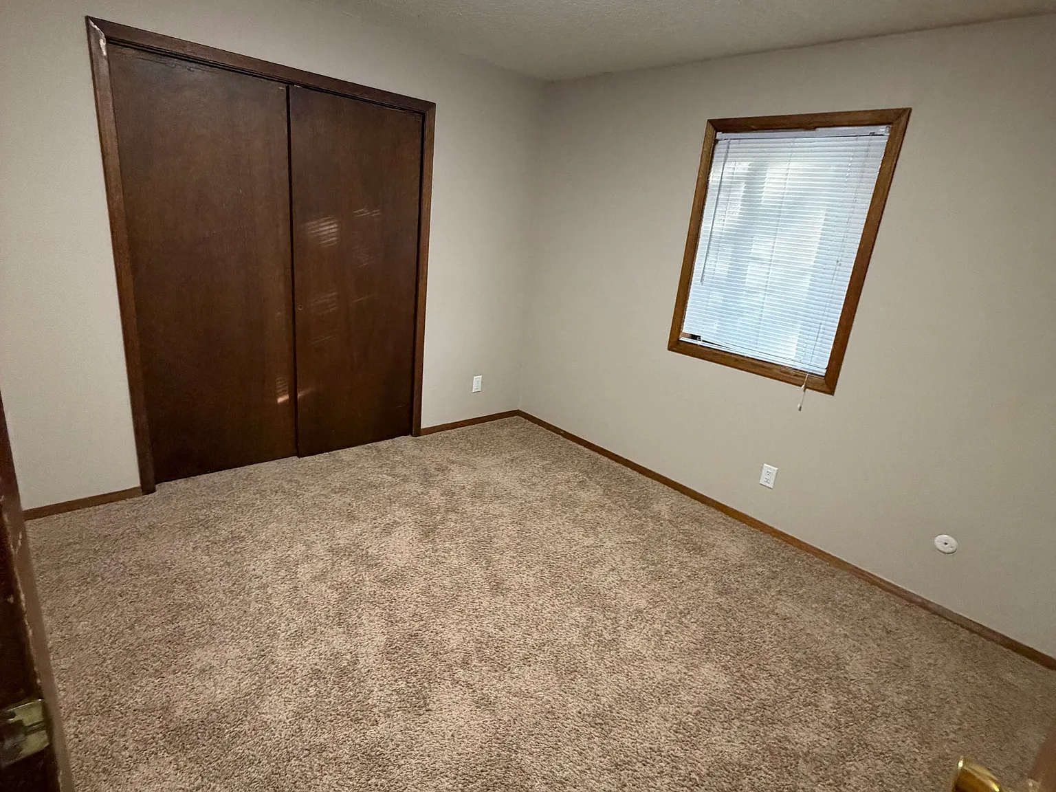 2 bed, 960 sqft, $1,045 — Photo 4