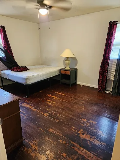 328 Saddler Dr — Photo 2