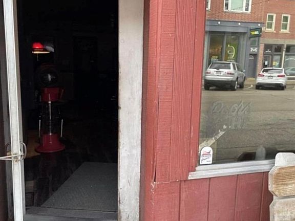 4th image of 117 S Main St