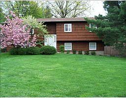 1st image of 21 Carnation Dr