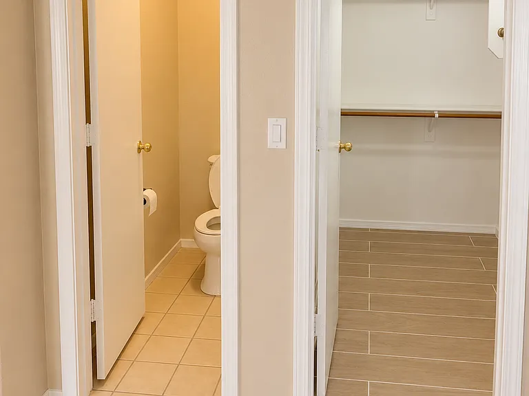 832 W Silver Creek Rd — Photo 15