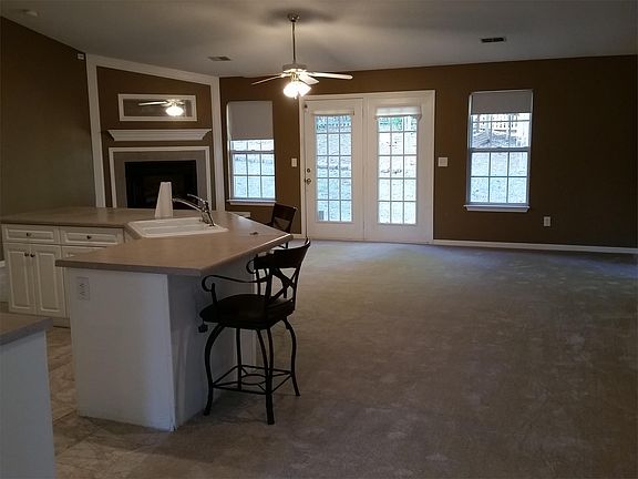 2nd image of 123 Kingfisher Dr