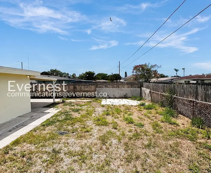 3749 Beechwood Dr — Photo 20