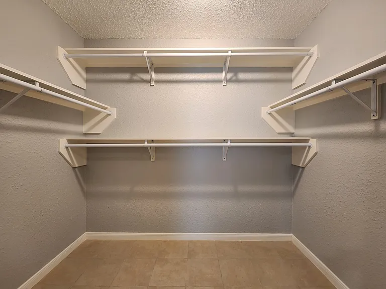 11411 Pagoda Dr — Photo 24