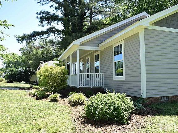 4th image of 409 Seaton Dr