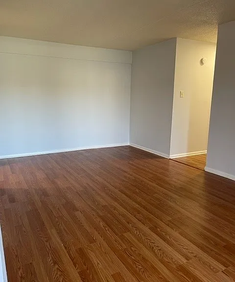 2409 Pond View Dr — Photo 9
