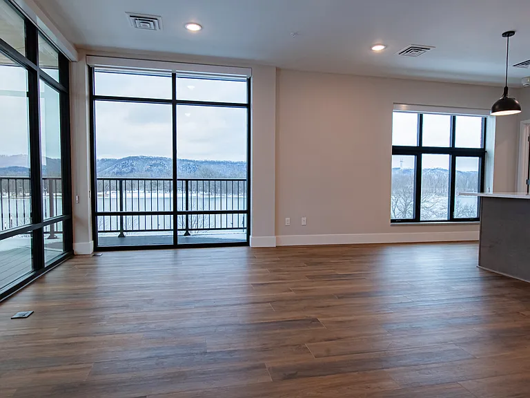 60 Main St #434 — Photo 23