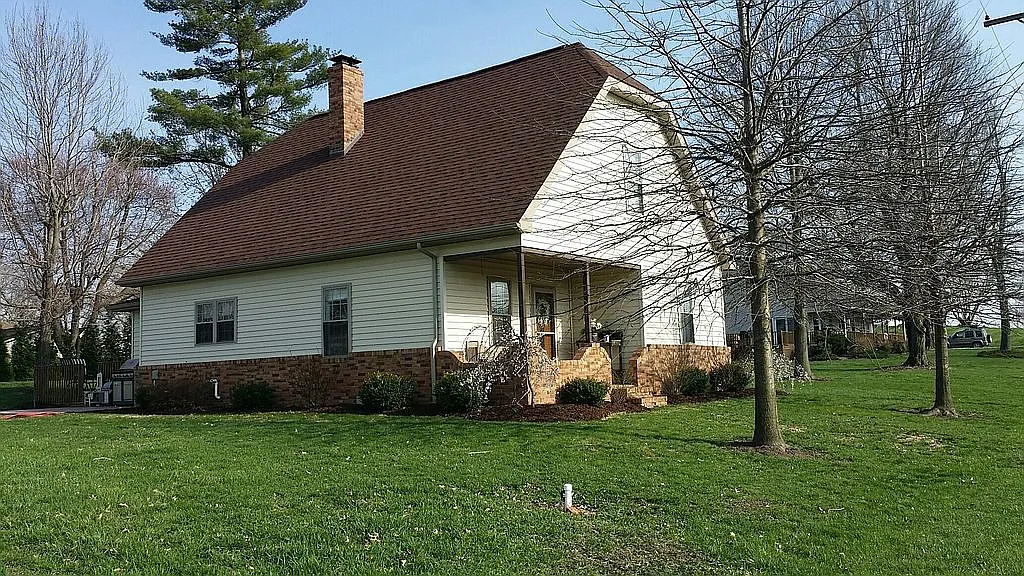 111 N Main St photo 1