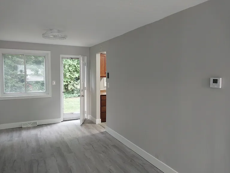 30522 Severn Ln — Photo 6