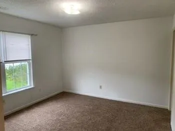 750 Pinewood Dr — Photo 8