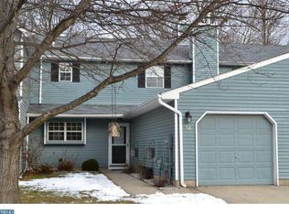 14 Hanover Ct, Bordentown, NJ 08505