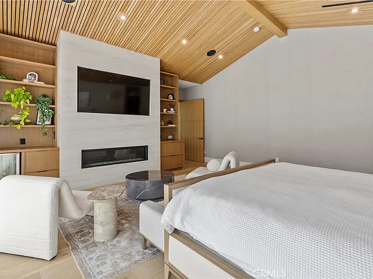 5050 Arundel Dr — Photo 55