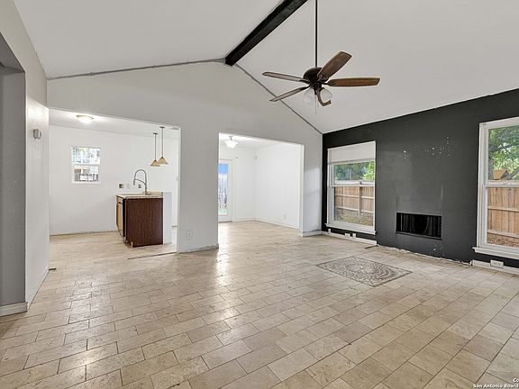 3rd image of 11435 BLACK FOX DR