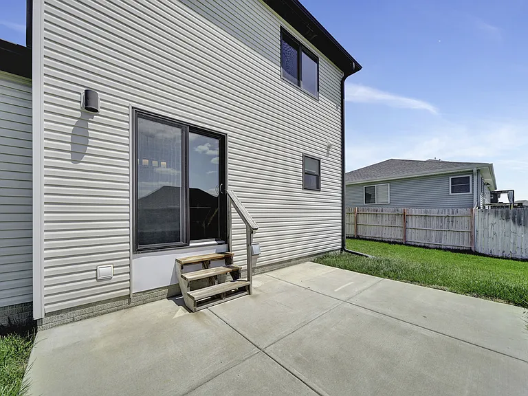 7339 Yankee Woods Dr — Photo 38