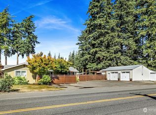 6013 Northwest Dr, Ferndale, WA 98248