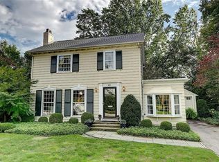 40 Agawam Park Rd, Rumford, RI 02916