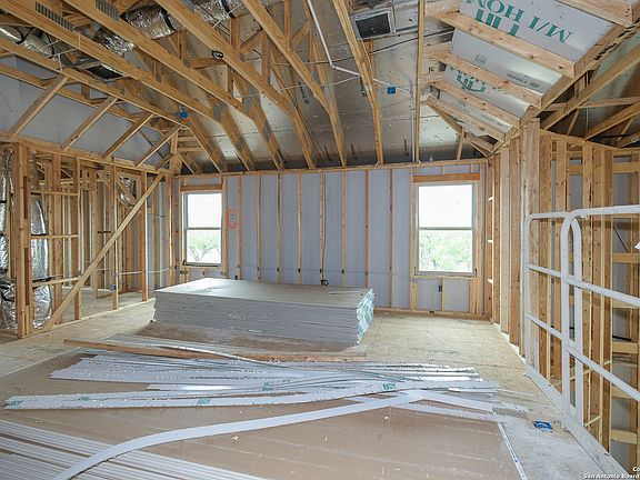 5th image of 5919 Provo Place