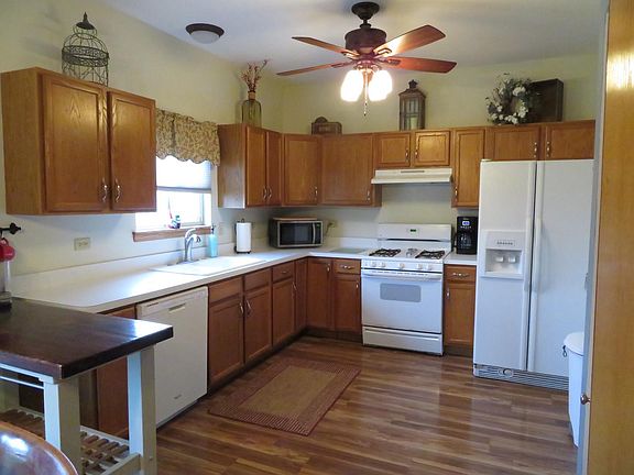 4th image of 2155 Heron Ln
