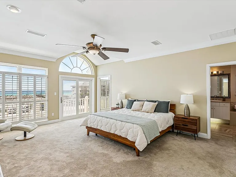 1070 Fort Pickens Rd — Photo 25
