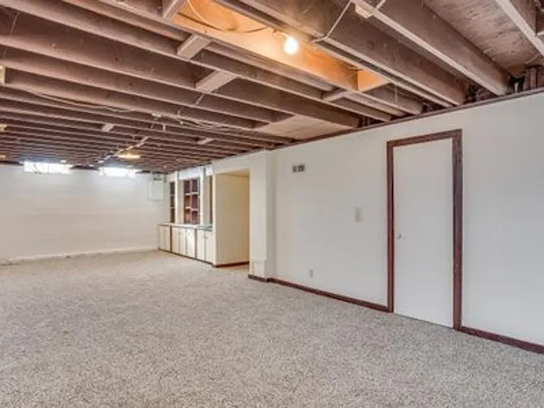 835 N Westlink Ave — Photo 24