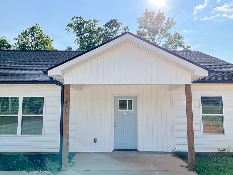 1276 Camp Creek Rd — Photo 1