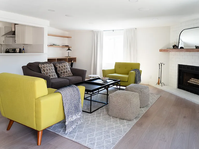 11291 N Oakcrest Ave — Photo 1