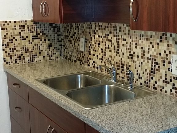 3rd image of 131 NE 40th Ct APT 102