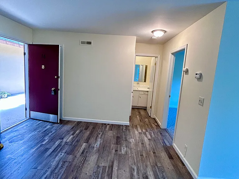 131 Irene Ct #16 — Photo 7