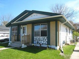 1523 83rd St, Kenosha, WI 53143