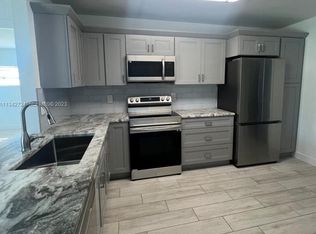 19420 Carolina Cir, Boca Raton, FL 33434