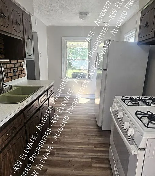 13316 Wainfleet Ave — Photo 4