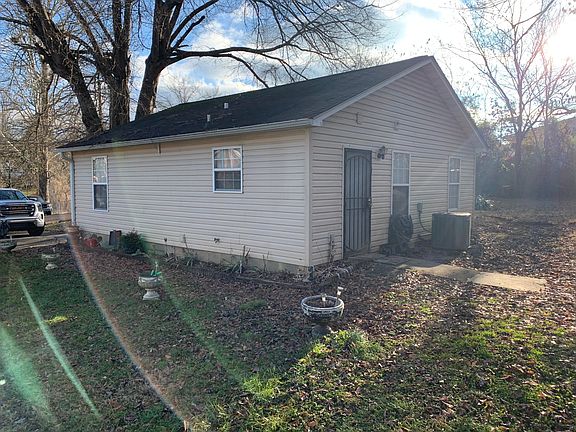 3rd image of 229 Buckner Ave