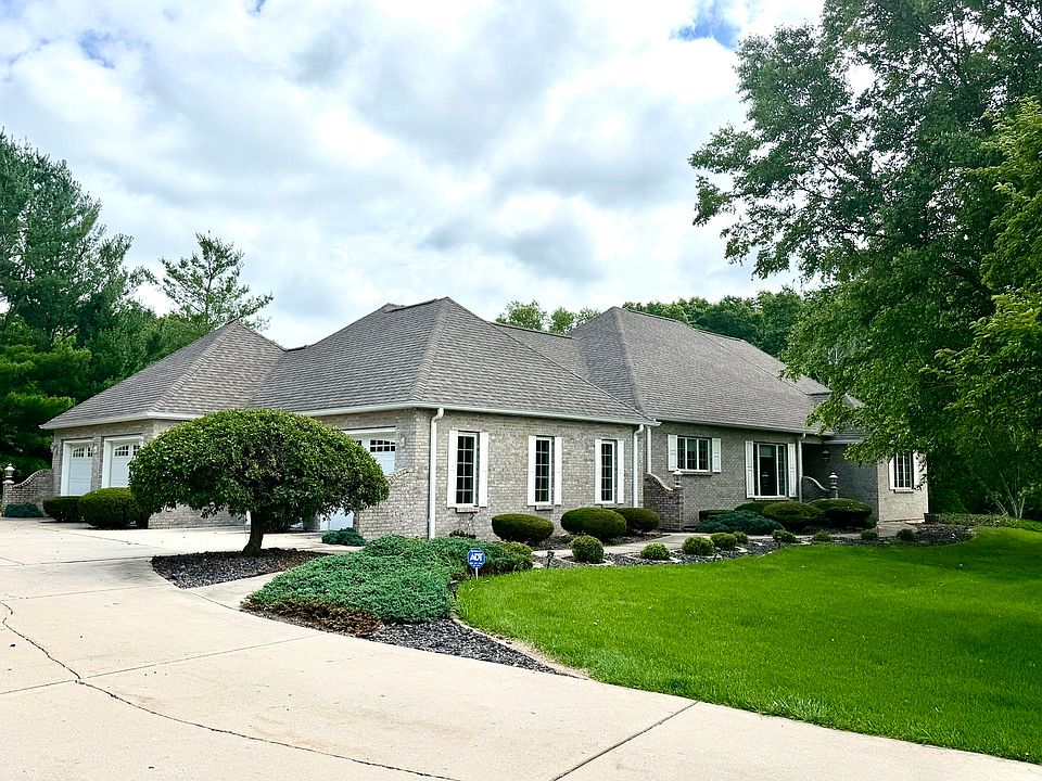 1st image of 2202 Meadows Dr