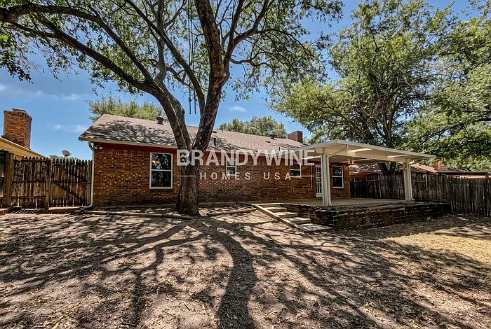 5233 Hill Ridge Dr — Photo 23