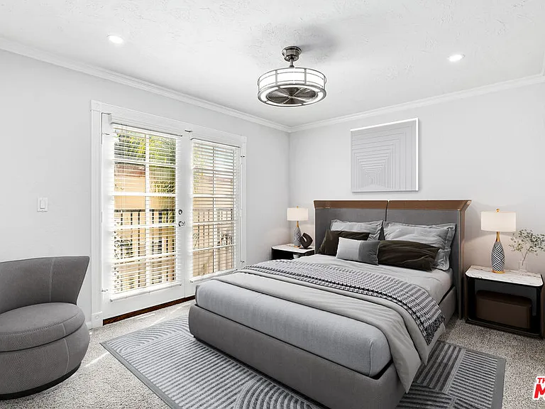 916 N Alfred St #6 — Photo 6